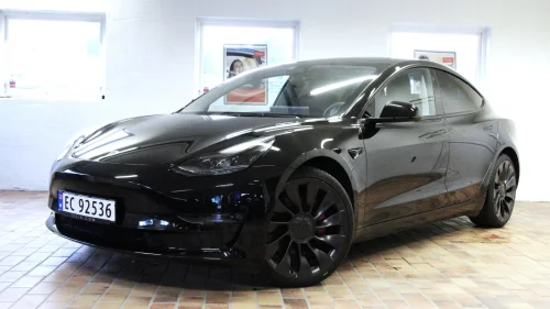 TESLA Model 3 PERFORMANCE 513HK AWD AP PREMIUM SKINN+20" HJUL+HIFI++