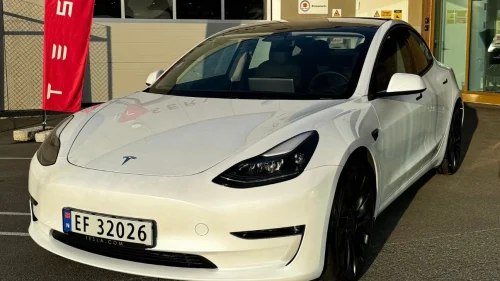 TESLA Model 3 Performance AWD