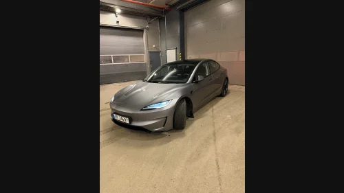 TESLA Model 3 Performance AWD