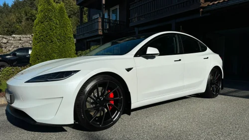 TESLA Model 3 Performance AWD
