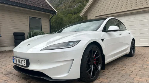 TESLA Model 3 Performance AWD