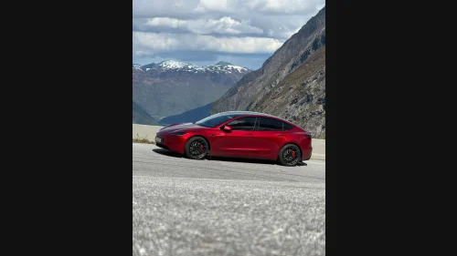 TESLA Model 3 Performance AWD