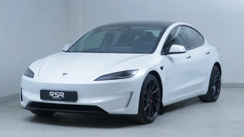 TESLA Model 3 Performance AWD- 2026- 19" Nokian piggdekk - innbytte