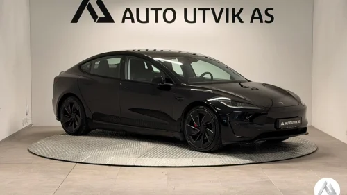 TESLA Model 3 PERFORMANCE/SORT/AUTOPILOT/CARBON/79kWh/528KM