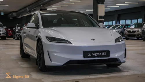 TESLA Model 3 AWD 571WLTP 627HK Performance Pilot Pano Kjøling-sete