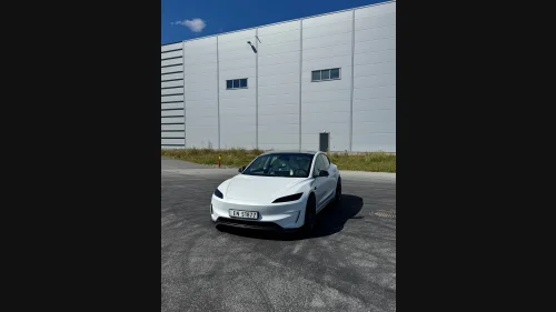 TESLA Model 3 Performance AWD