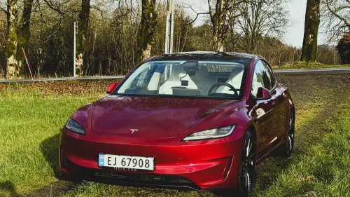 TESLA Model 3 Performance AWD