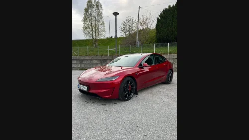 TESLA Model 3 Performance AWD