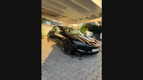 TESLA Model 3 Performance AWD