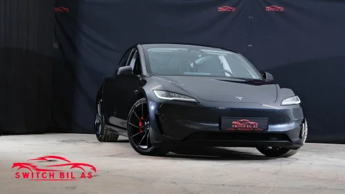 TESLA Model 3 PERFORMANCE/20"/AUTOPILOT/PREM/SUPERCHARGER+NETTVERK