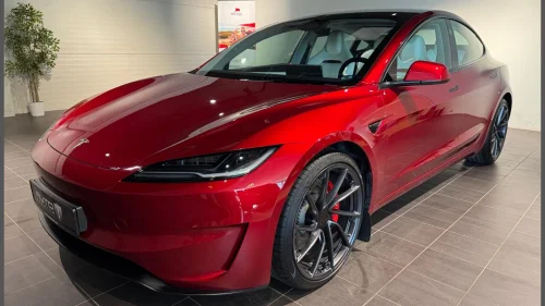TESLA Model 3 Performance, LED-Matrix,360*,20" Warp,Ultra Red / hvit