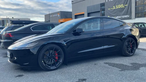 TESLA Model 3 Performance AWD