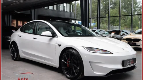 TESLA Model 3 Performance Highland 528WLTP Autopilot H-feste SE Km !