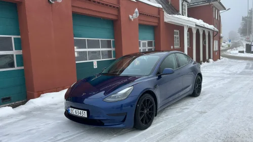 TESLA Model 3 Standard Range Plus RWD