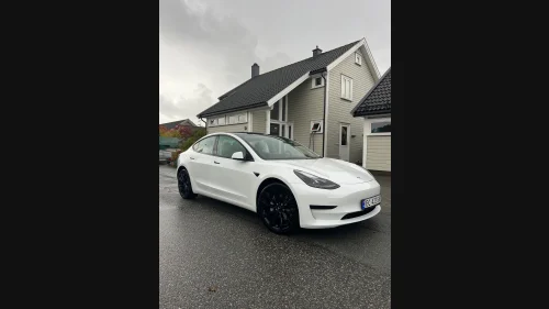 TESLA Model 3 Standard Range Plus RWD
