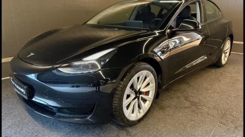 TESLA Model 3 STANDARD RANGE PLUS RWD