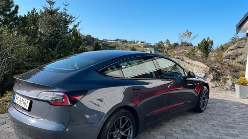 TESLA Model 3 Standard Range Plus RWD