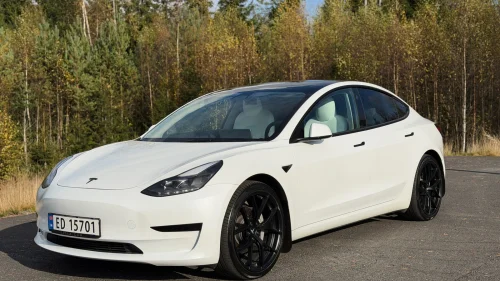 TESLA Model 3 Standard Range Plus RWD