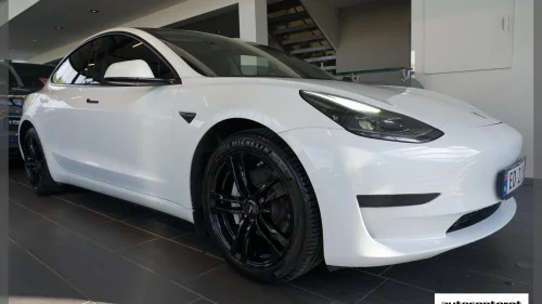 TESLA Model 3 PREMIUM/Skinn/Navi/Pano/AUTOPILOT/Key/Kam/H-F/18"