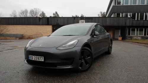 TESLA Model 3 Standard Range Plus RWD