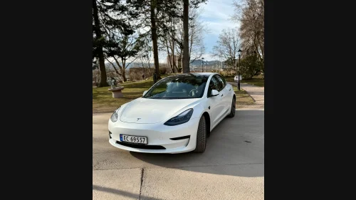 TESLA Model 3 Standard Range Plus RWD