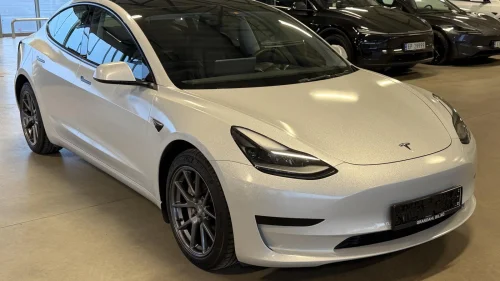 TESLA Model 3 SR + -Varmepumpe - Foilert sølv - Tar innbytte