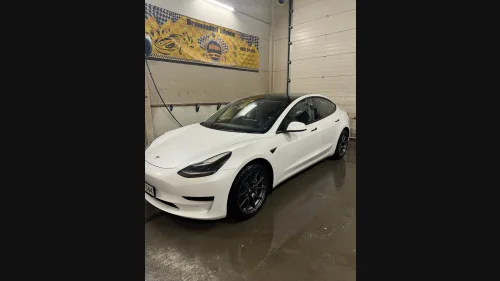 TESLA Model 3 Standard Range Plus RWD