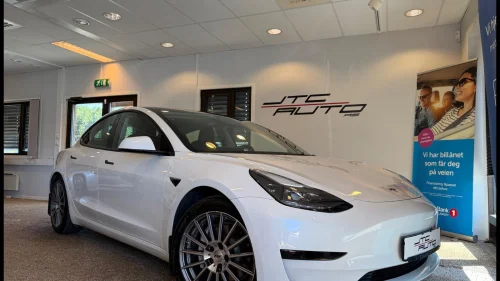 TESLA Model 3 SR / Plus / 1 eier / Facelift / 448 wltp