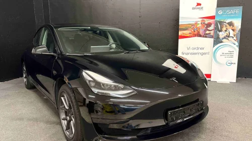 TESLA Model 3 SR+/448WLTP/Varmepumpe/Skinn/Pano/Facelift/Autopilot+++