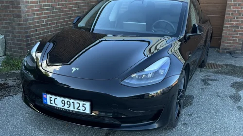 TESLA Model 3 Standard Range Plus RWD
