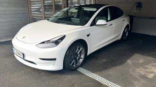 TESLA Model 3 Standard Range Plus RWD