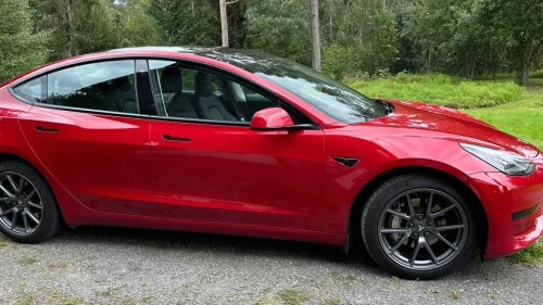 TESLA Model 3 Standard Range Plus RWD