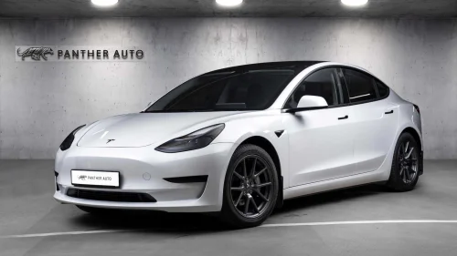 TESLA Model 3 SR RWD | Pano | 19 sport | Autopilot | 2x hjulsett