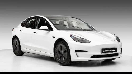 TESLA Model 3 Standard Range Plus RWD, Autopilot, Rattvarme