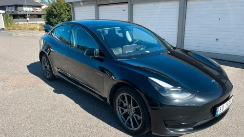 TESLA Model 3 Standard Range Plus RWD