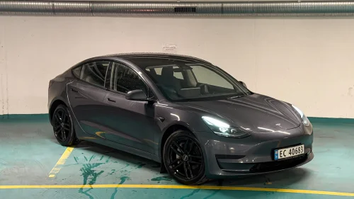 TESLA Model 3 Standard Range Plus RWD