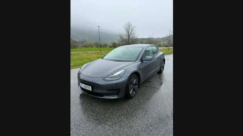 TESLA Model 3 Standard Range Plus RWD