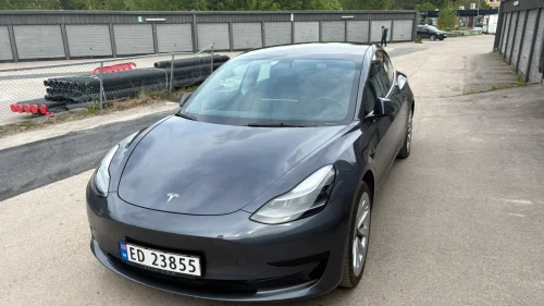 TESLA Model 3 Standard Range Plus
