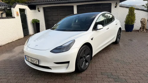 TESLA Model 3 Standard Range Plus RWD