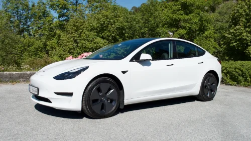 TESLA Model 3 Standard Range Plus RWD