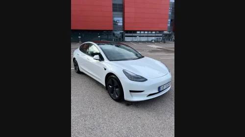 TESLA Model 3 Standard Range Plus RWD