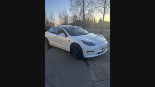 TESLA Model 3 Standard Range Plus RWD