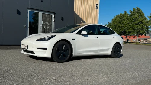 TESLA Model 3 Standard Range Plus RWD