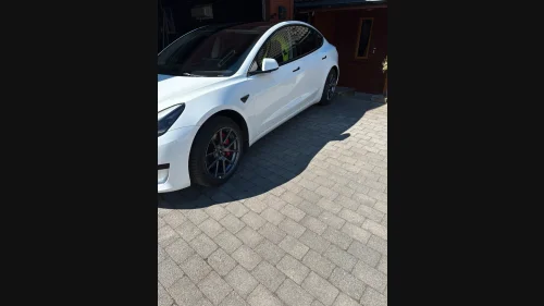 TESLA Model 3 Standard Range Plus RWD
