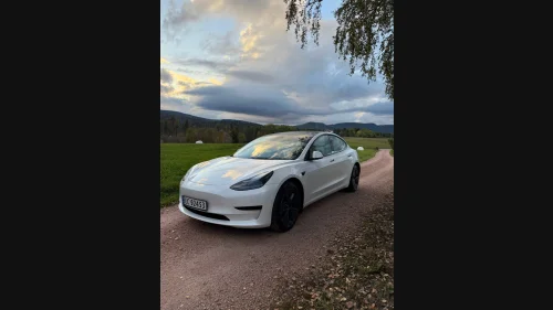 TESLA Model 3 Standard Range Plus RWD