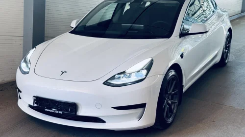TESLA Model 3 SR + -Varmepumpe - Hengerfeste +++