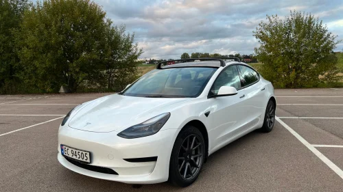 TESLA Model 3 Standard Range Plus RWD