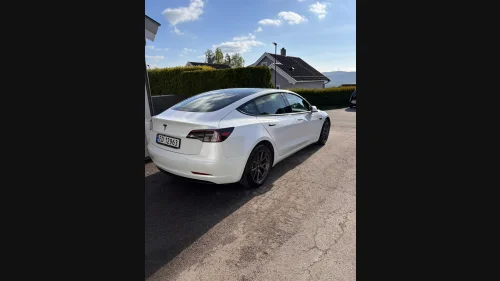 TESLA Model 3 Standard Range Plus RWD