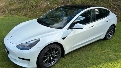 TESLA Model 3 Standard Range Plus RWD