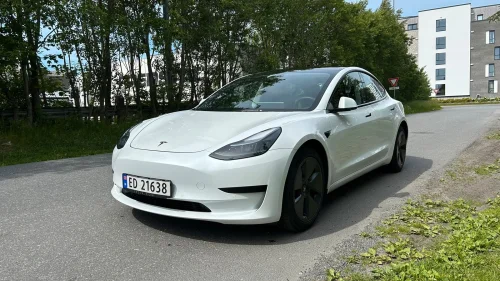 TESLA Model 3 Standard Range Plus RWD